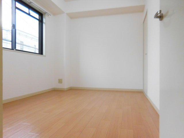 高槻市大蔵司２丁目の賃貸マンションの子供部屋