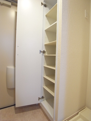 リブリ・クレールの玄関