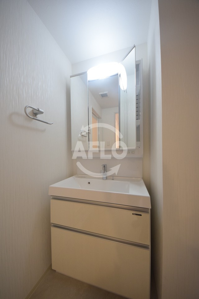 Vinoプレジオ本町の洗面所|Vinoプレジオ本町　独立洗面台