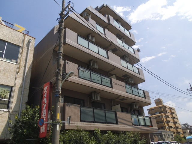 ベルタス舟渡の外観|河川敷近くのマンションです！