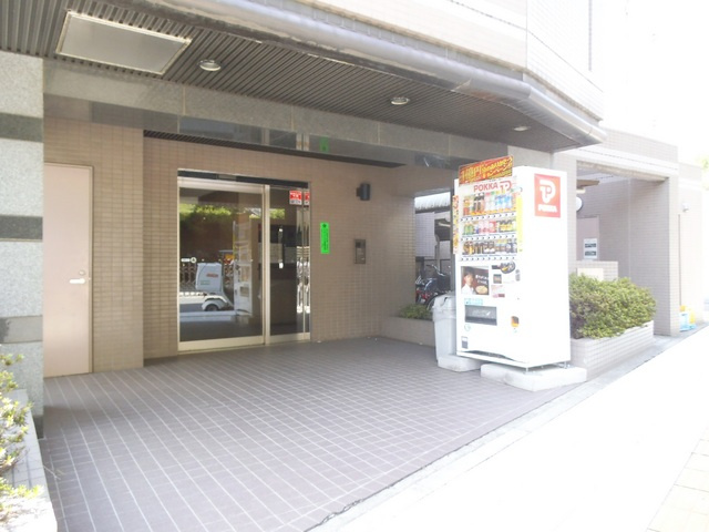 ベルタス舟渡のエントランス|入口周りも広々☆