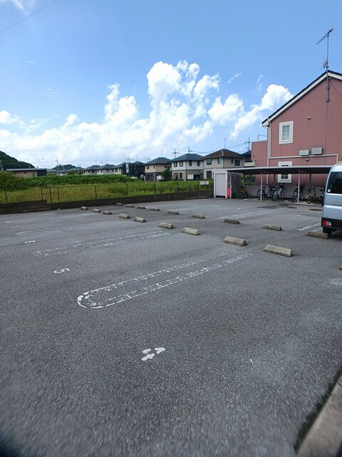 【駐車場】