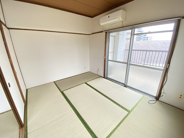 松川建設ビルの和室