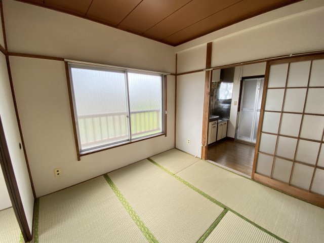 松川建設ビルの寝室