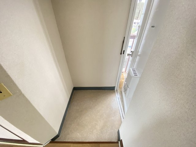 松川建設ビルの玄関