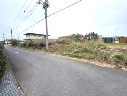 東松山市上唐子　土地59坪の前面道路含む現地写真|東側幅員約4.5ｍ公道に約9.26ｍ接道