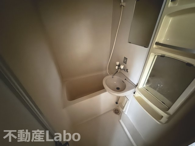 ハッピーハイツ北島の浴室