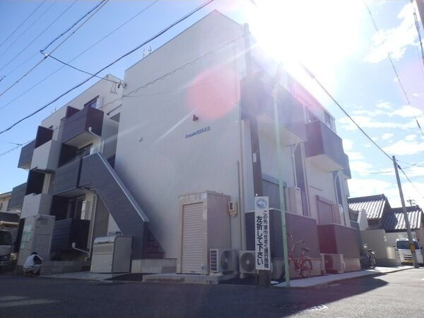 Ampio志賀本通の外観