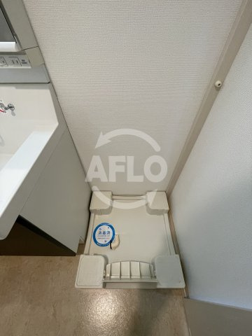 エステムコート新大阪ナイングランブライトの洗面所|エステムコート新大阪Ⅸグランブライト　洗濯パン