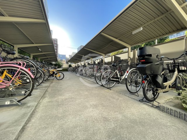 エステムコート新大阪ナイングランブライトのその他|エステムコート新大阪Ⅸグランブライト　駐輪場