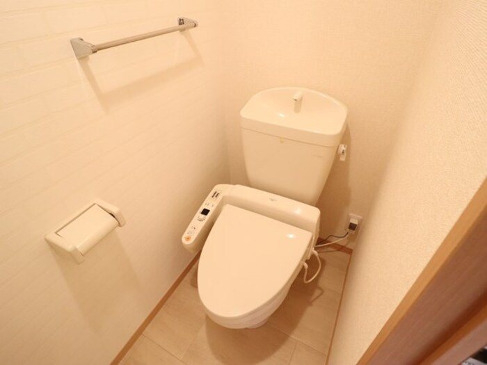 グランドゥールのトイレ|落ち着いたトイレです