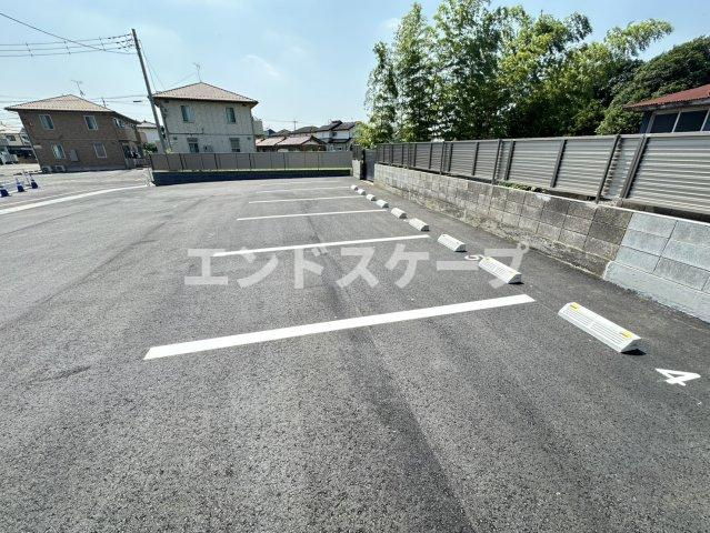 アルフェッカFの駐車場|高崎、前橋のお部屋探しはエンドスケープまで！お客様の理想お聞かせ下さい♪