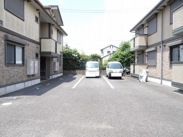 グリーンヴィラ カサハラの駐車場|駐車スペースもあります