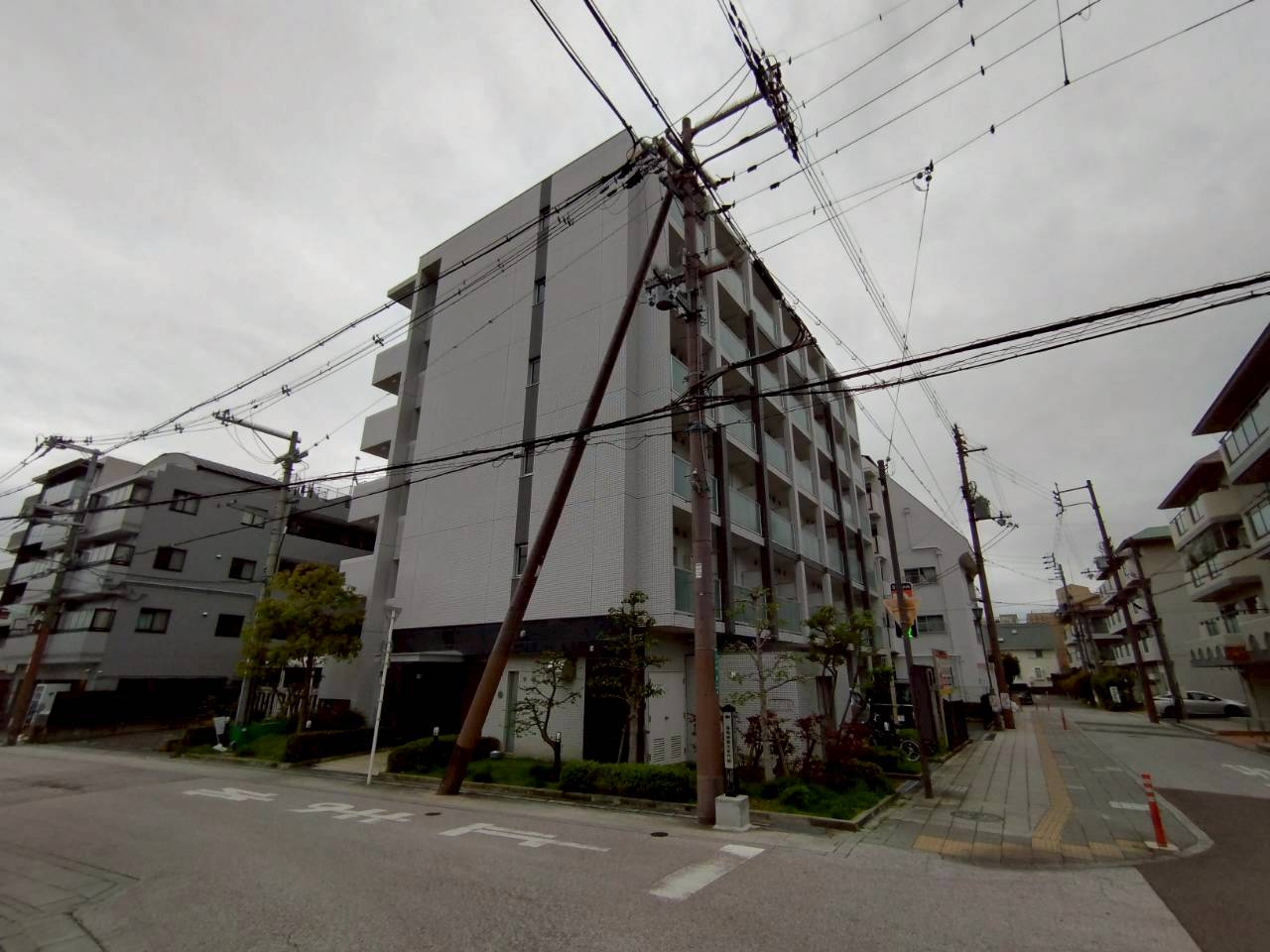 コンフォリア高槻の外観