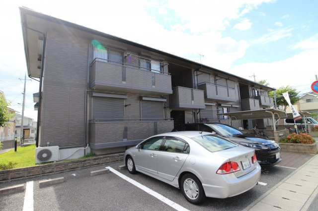 グランディールの外観