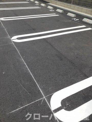 マ・メゾン柞田の駐車場