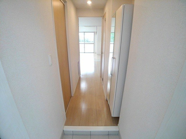 【玄関】 | アンドーバーテラス識名 | シンプルで使いやすい玄関です