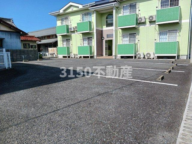 ドルフィンハイムの駐車場|駐車場完備です