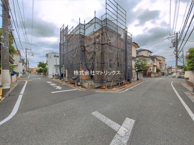 練馬区西大泉2丁目　角地　長期優良住宅　限定1棟の前面道路含む現地写真