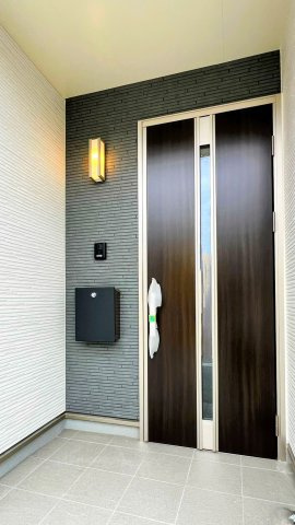 東野4丁目の玄関