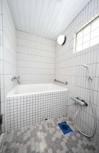 大和ビルの浴室