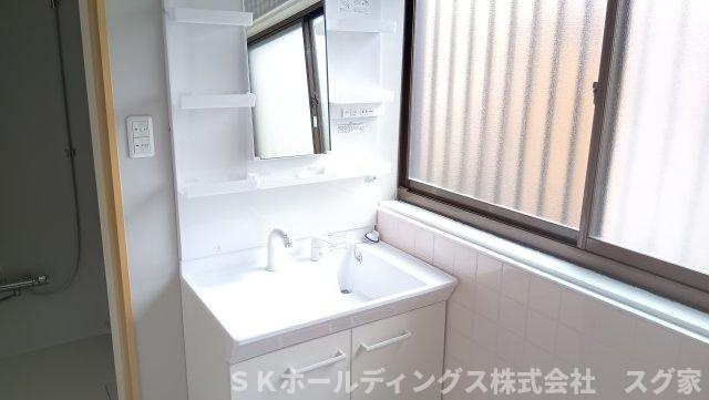 福知山市篠尾中古住宅の独立洗面台