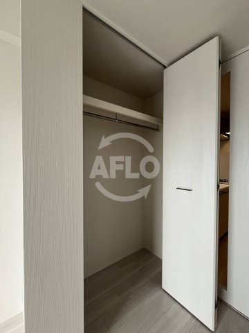 エスリードレジデンス東三国デュオの収納|エスリードレジデンス東三国デュオ　クローゼット