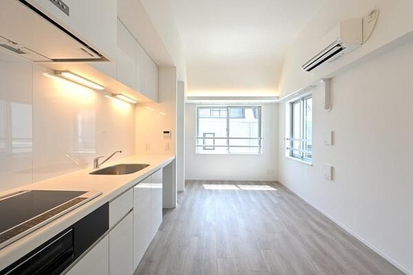 ＰＲＡＴＩＱＵＥ　ＫＡＧＵＲＡＺＡＫＡ　ｗｅｓｔのその他