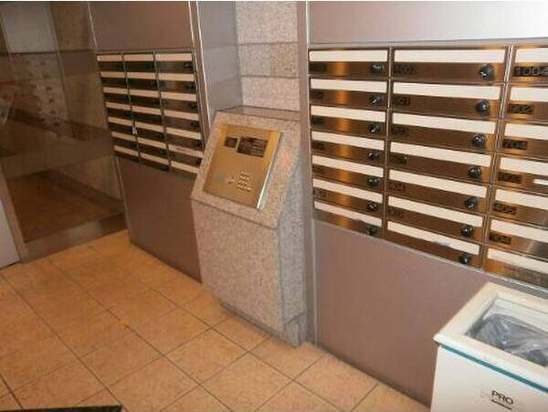 東桜コートのエントランス