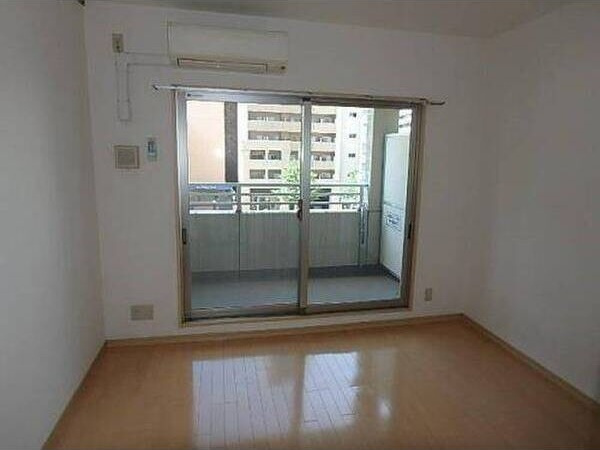 東桜コートの居間・リビング