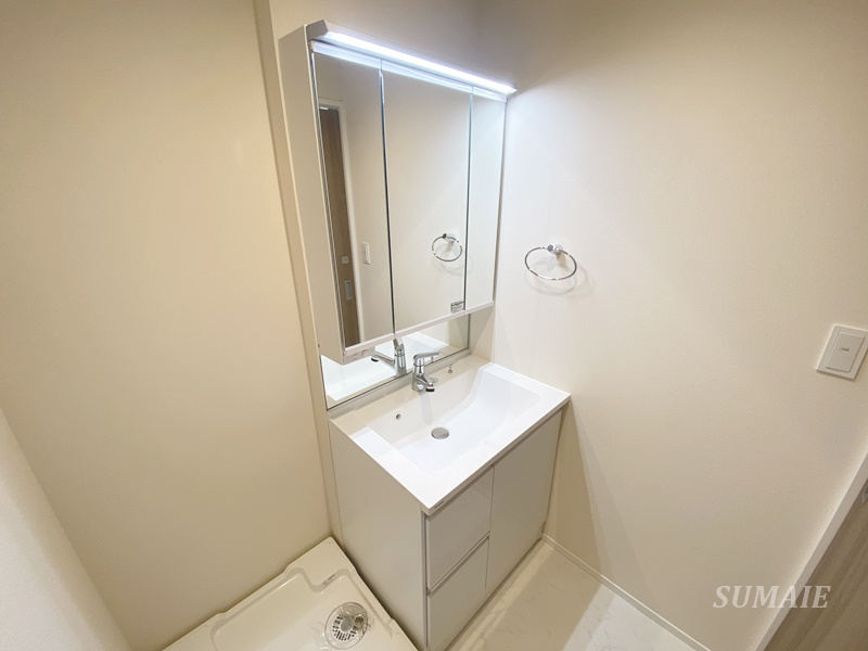 パームコテージ17番館の独立洗面台|独立洗面台です☆