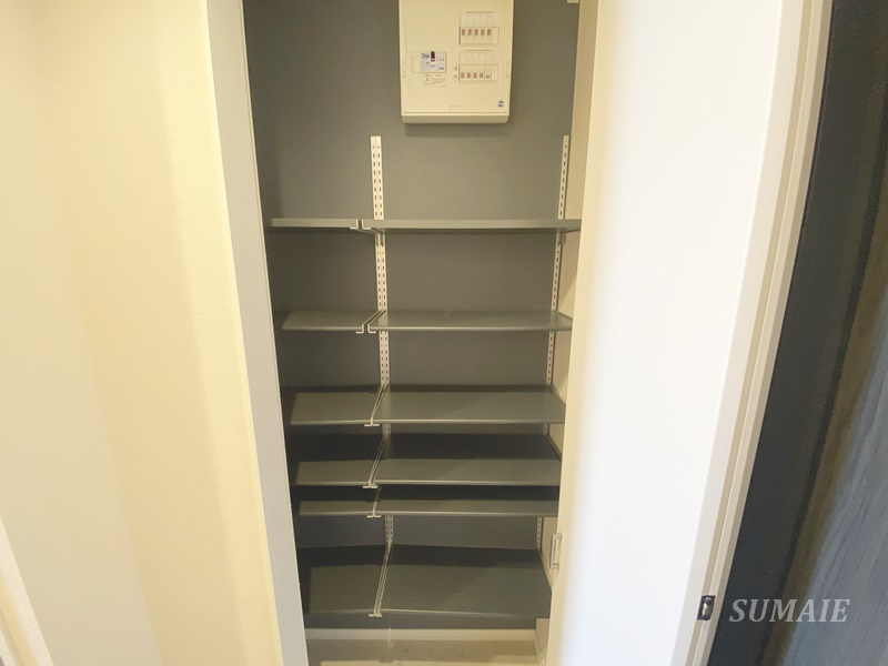 パームコテージ17番館の収納|シューズボックスです☆