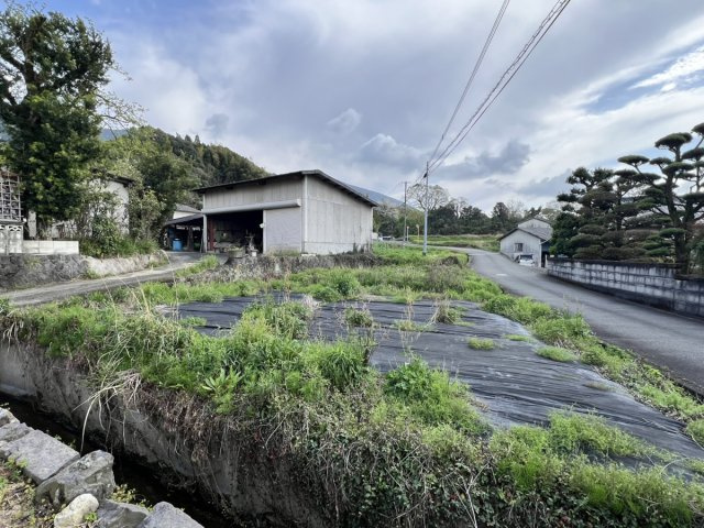 氷川町栫売り土地の外観