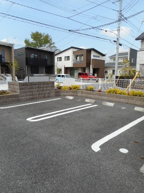 ベルクローシュの駐車場