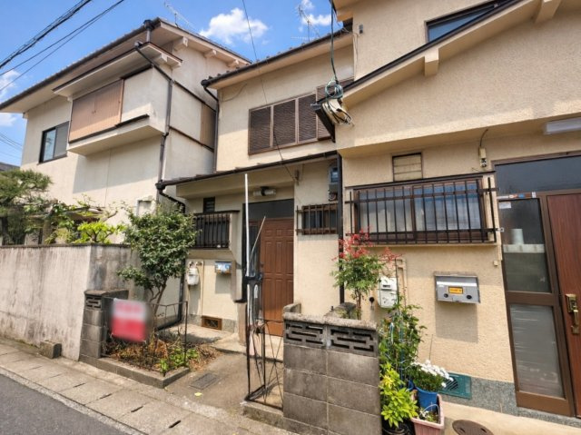 川島尻堀町の外観|リフォームのご相談承ります！クロス張替えや水回り交換など、気になる箇所だけのご相談も可能です。（R8.4撮影）