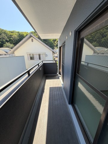 ヒルサイド比治山のバルコニー|お洗濯にも便利なバルコニー付き