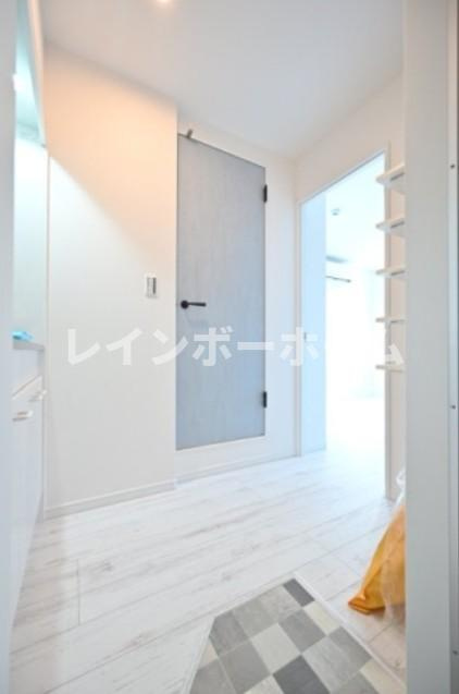 グランドパーク堀切の玄関