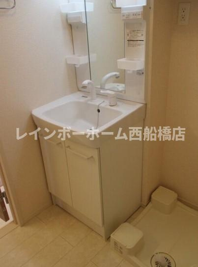 スカイフラットの独立洗面台