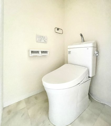 レジデンス大手前Ｂ棟のトイレ|トイレも新調しました。
