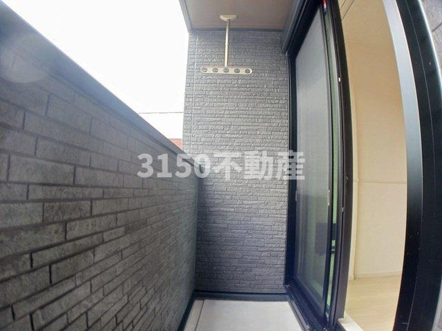 ステイ　ゴールドのバルコニー|外からの目が気にならないバルコニーで洗濯物が干せます