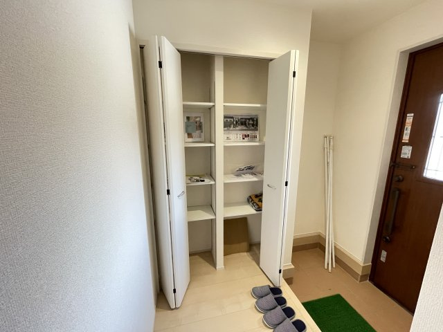 高崎市新町第８（全9棟）3号棟の玄関