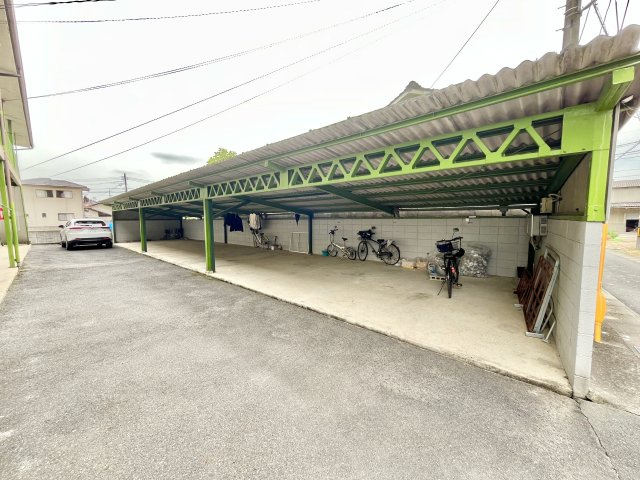 あさか荘の駐車場