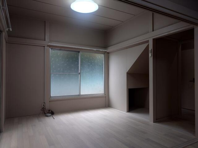 稲城市東長沼の一戸建ての居間・リビング