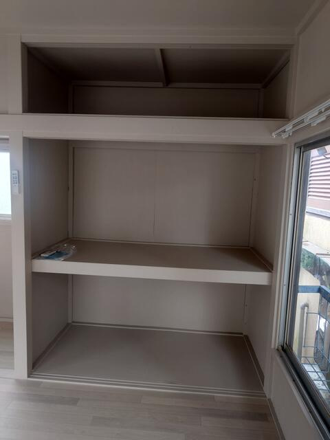 稲城市東長沼の一戸建ての収納