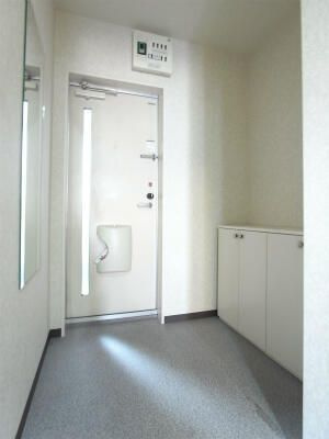 リリックコート平井橋の玄関
