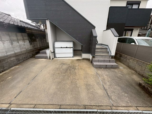 セレブラシオンの駐車場