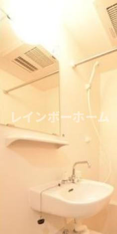 レーヴ扇の洗面所