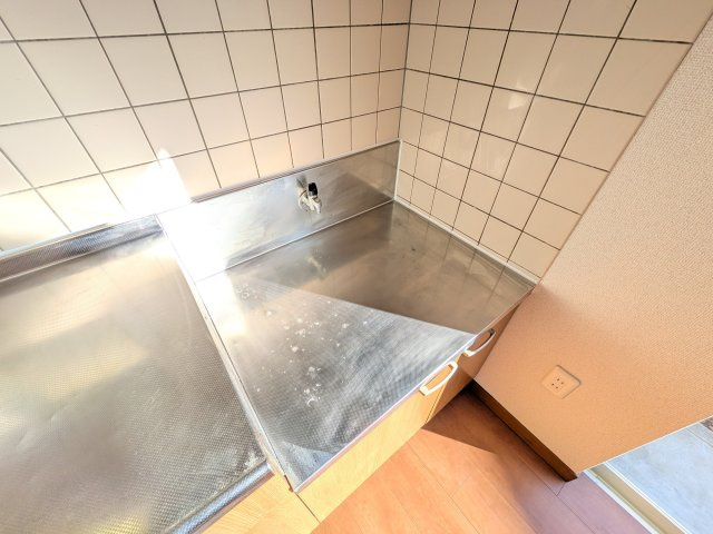 ファーストビューのキッチン|※別号室の参考写真です