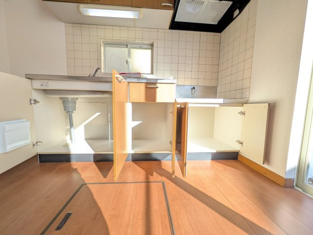 ファーストビューの収納|※別号室の参考写真です