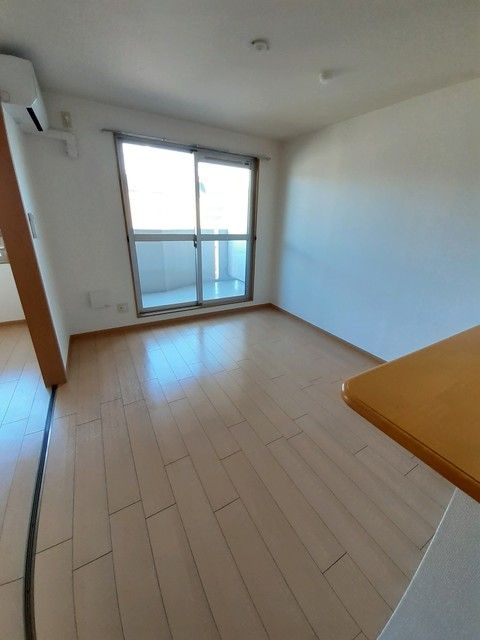 アンソレイエ・Ｋの居間・リビング|おしゃれな居間です